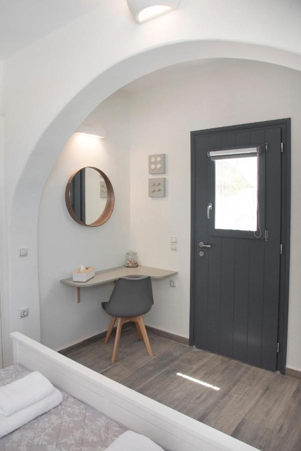 Isterni White New 1Bd House With Private Jacuzzi In Isterni别墅 外观 照片