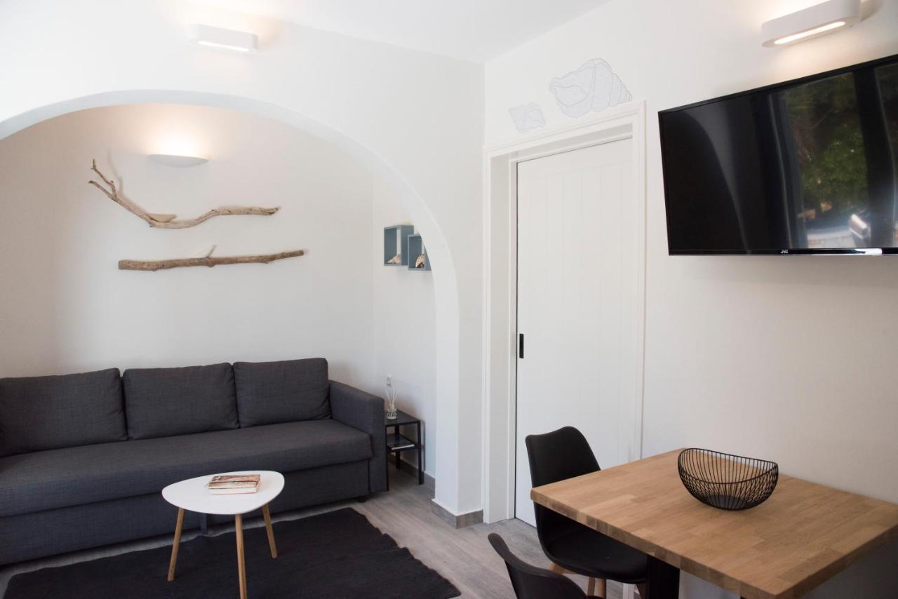 Isterni White New 1Bd House With Private Jacuzzi In Isterni别墅 外观 照片